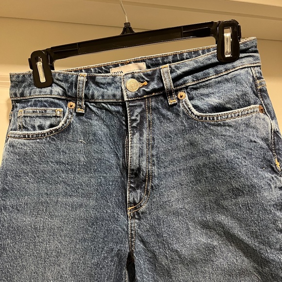 Zara, ladies straight leg jeans, size 6 - Picture 2 of 4